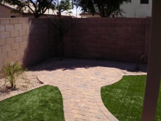 Arizona Landscape paver walkway and seating area