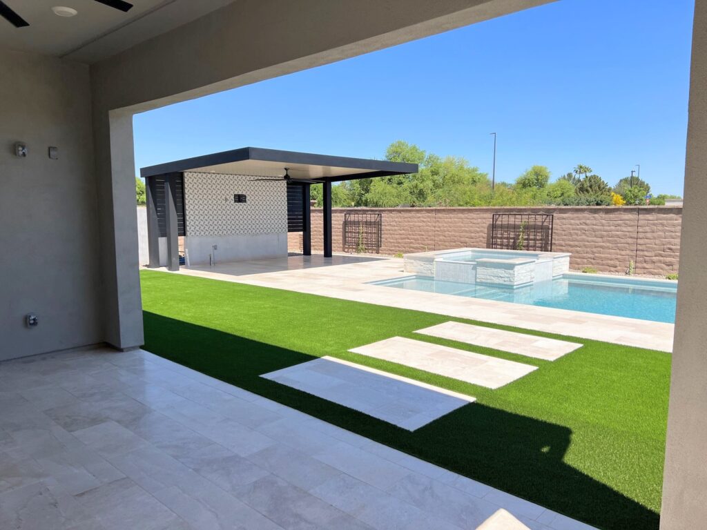 New Build Landscaping | Gilbert, AZ | travertine stepping pads set into turf 5
